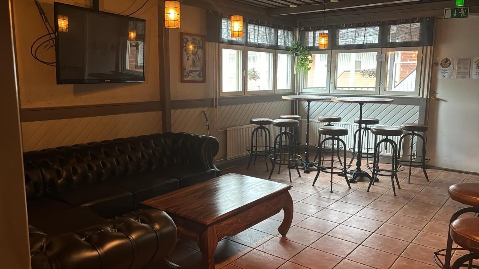 Hotelli Ravintola Tiilikka Rautavaara Extérieur photo